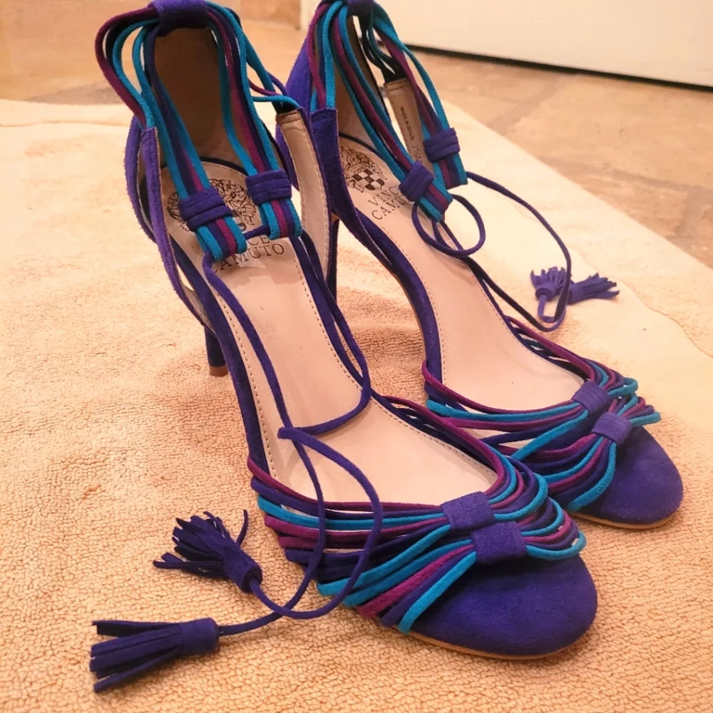 Vince Camuto Strappy heels - Picture 1 of 8